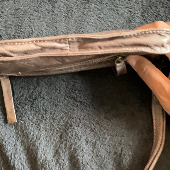 Day & Mood Zippered Leather Wristlet. - Picture 8 of 8